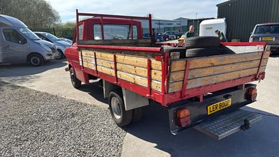 Lot 50 - 1976 FORD