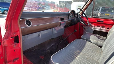 Lot 50 - 1976 FORD