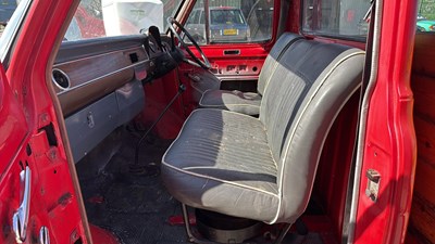 Lot 50 - 1976 FORD