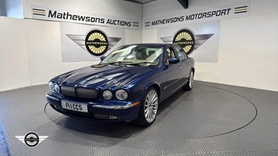 Lot 502 - 2004 JAGUAR XJR V8 S/C AUTO