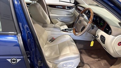 Lot 502 - 2004 JAGUAR XJR V8 S/C AUTO