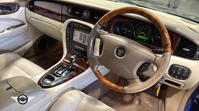 Lot 502 - 2004 JAGUAR XJR V8 S/C AUTO