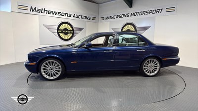 Lot 502 - 2004 JAGUAR XJR V8 S/C AUTO
