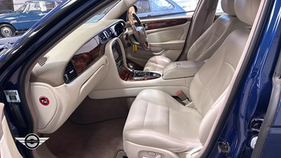 Lot 502 - 2004 JAGUAR XJR V8 S/C AUTO