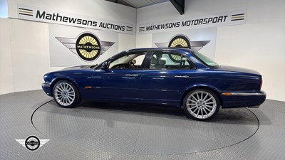 Lot 502 - 2004 JAGUAR XJR V8 S/C AUTO