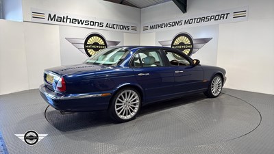 Lot 502 - 2004 JAGUAR XJR V8 S/C AUTO