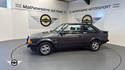 Lot 832 - 1985 FORD ESCORT XR3I