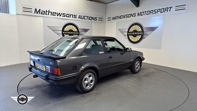 Lot 832 - 1985 FORD ESCORT XR3I