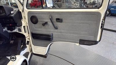 Lot 587 - 1990 VOLKSWAGEN TRANSPORTER 78