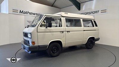 Lot 587 - 1990 VOLKSWAGEN TRANSPORTER 78