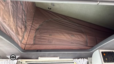 Lot 587 - 1990 VOLKSWAGEN TRANSPORTER 78