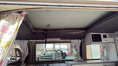 Lot 587 - 1990 VOLKSWAGEN TRANSPORTER 78