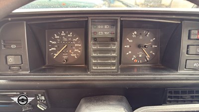 Lot 587 - 1990 VOLKSWAGEN TRANSPORTER 78
