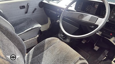 Lot 587 - 1990 VOLKSWAGEN TRANSPORTER 78