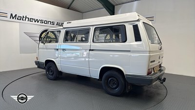 Lot 587 - 1990 VOLKSWAGEN TRANSPORTER 78