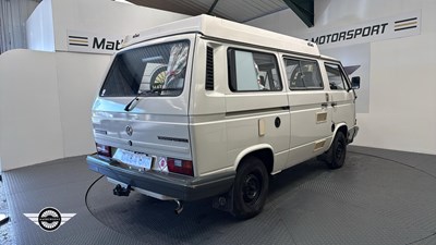 Lot 587 - 1990 VOLKSWAGEN TRANSPORTER 78