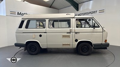 Lot 587 - 1990 VOLKSWAGEN TRANSPORTER 78