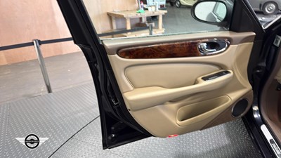 Lot 760 - 2006 JAGUAR XJ EXECUTIVE TDVI AUTO