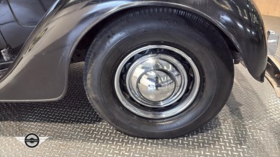 Lot 846 - 1950 FORD V8 PILOT