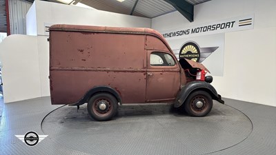 Lot 874 - 1952 FORDSON LIGHT VAN
