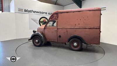 Lot 874 - 1952 FORDSON LIGHT VAN