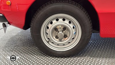 Lot 899 - 1978 ALFA ROMEO 2000 SPIDER VELOCE