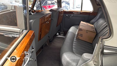 Lot 304 - 1964 BENTLEY S3