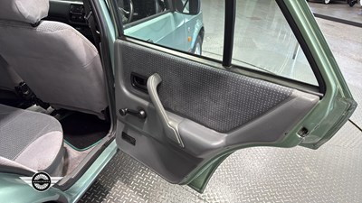 Lot 752 - 1987 FORD ORION GHIA I