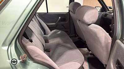 Lot 752 - 1987 FORD ORION GHIA I