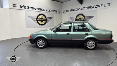 Lot 752 - 1987 FORD ORION GHIA I