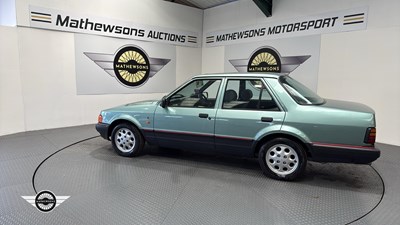 Lot 752 - 1987 FORD ORION GHIA I
