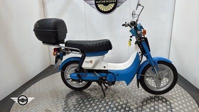 Lot 156 - 1981 HONDA NF75