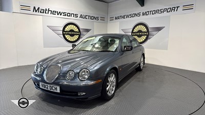 Lot 594 - 2000 JAGUAR S-TYPE V8 AUTO