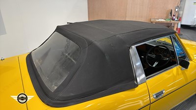 Lot 796 - 1977 TRIUMPH STAG