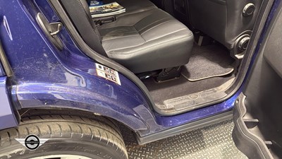 Lot 172 - 2010 LAND ROVER DISCOVERY XS