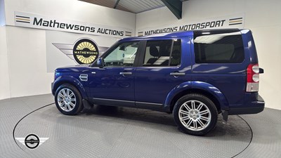 Lot 172 - 2010 LAND ROVER DISCOVERY XS