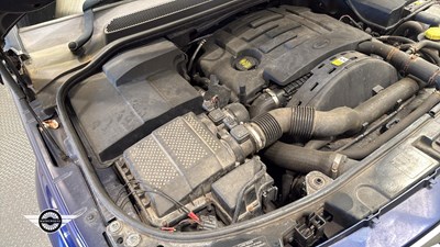 Lot 172 - 2010 LAND ROVER DISCOVERY XS