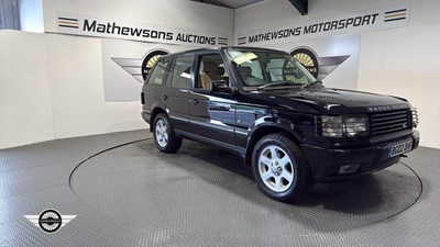 Lot 214 - 2002 LAND ROVER RANGE ROVER VOGUE SE