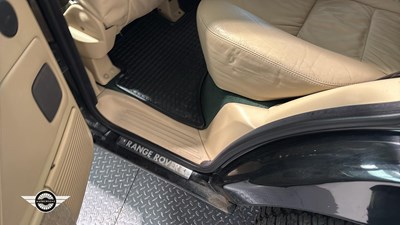 Lot 214 - 2002 LAND ROVER RANGE ROVER VOGUE SE