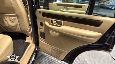 Lot 214 - 2002 LAND ROVER RANGE ROVER VOGUE SE