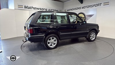 Lot 214 - 2002 LAND ROVER RANGE ROVER VOGUE SE