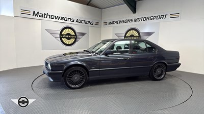Lot 218 - 1995 BMW 520I SE AUTO