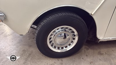 Lot 318 - 1981 AUSTIN MINI