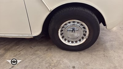 Lot 318 - 1981 AUSTIN MINI