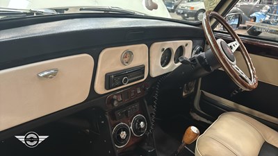 Lot 318 - 1981 AUSTIN MINI