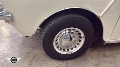 Lot 318 - 1981 AUSTIN MINI