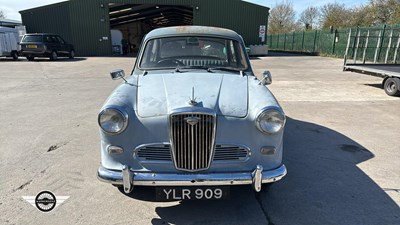 Lot 706 - 1960 WOLSELEY 1500