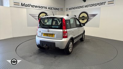 Lot 595 - 2010 FIAT PANDA 4X4