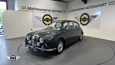 Lot 320 - 1968 DAIMLER