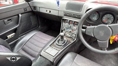 Lot 338 - 1984 PORSCHE 924
